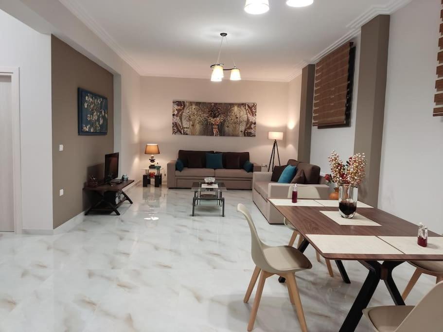 Ebony And Ivory Suites Dhrosia Exteriör bild