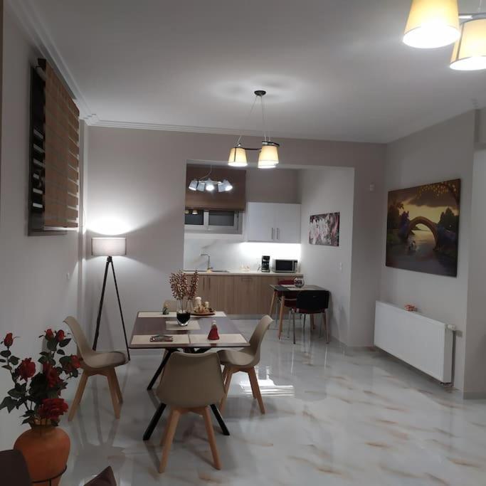 Ebony And Ivory Suites Dhrosia Exteriör bild